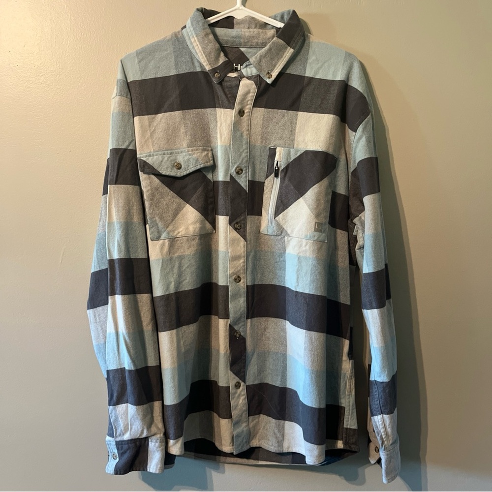 Men’s Huk Large Cotton Blended Flannel Blue Gray Button Up Long Sleeve Fishing